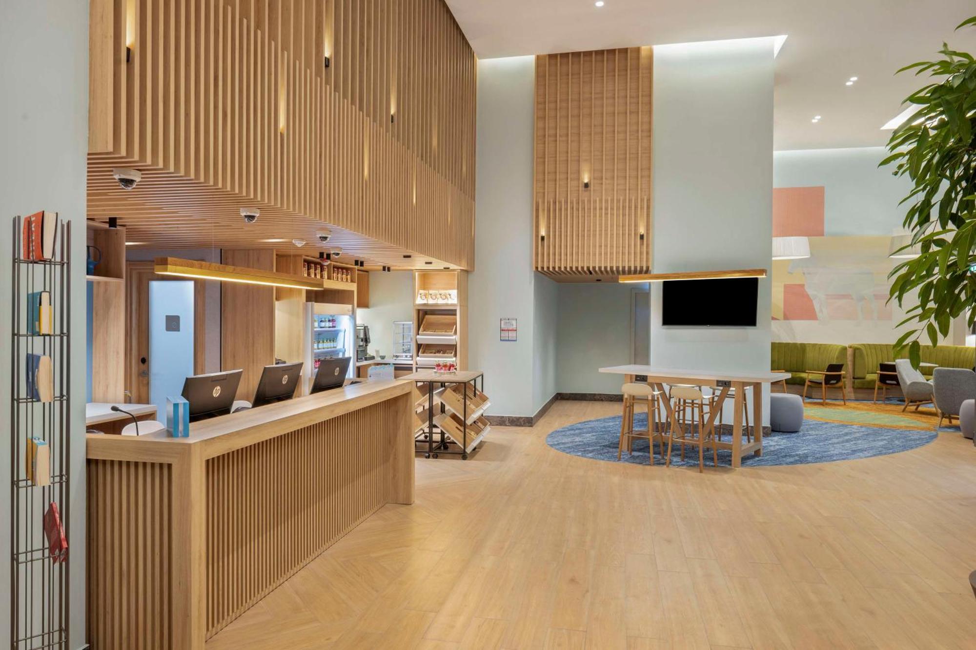 Hilton Garden Inn Tbilisi Riverview Kültér fotó